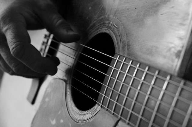 guitar-1674364_640
