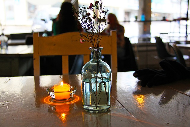 candle-1180387_640